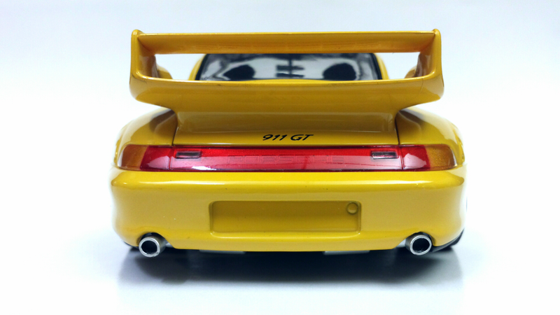 Illustration for article titled LaLD Car Week: Porsche 993 GT2